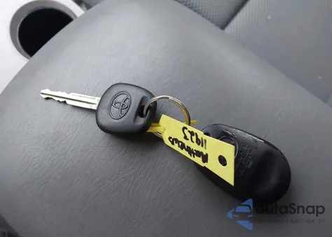 2009 Toyota Tacoma Base V6 из США, поврежденный, VIN 3TMMU52NX9M015434